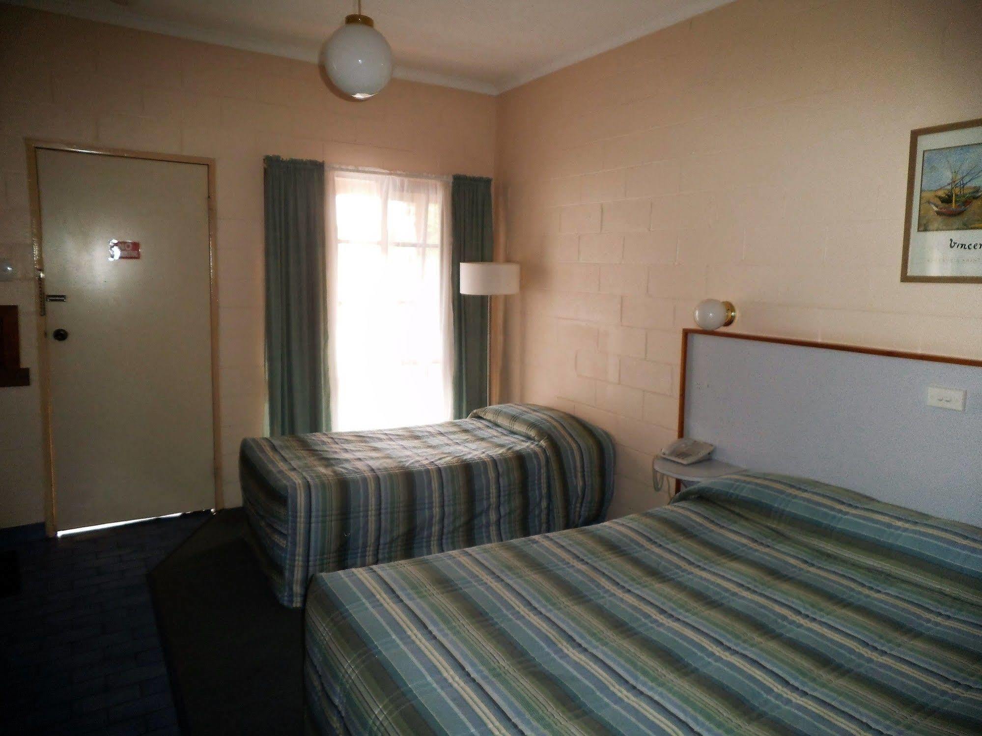 Yarragon Motel Luaran gambar